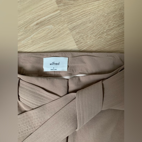 Aritzia - Tie front pant - Picture 2 of 3